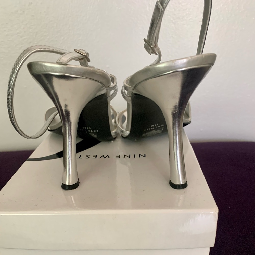 Nine West Silver Sandals/Evening Shoes - Picture 4 of 6